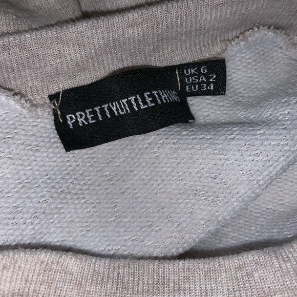 Pretty little thing set size 2 only worn once - Picture 3 of 3